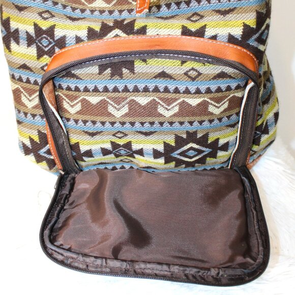 Yacon Handcrafted Wool and Faux Leather Backpack - Picture 15 of 16